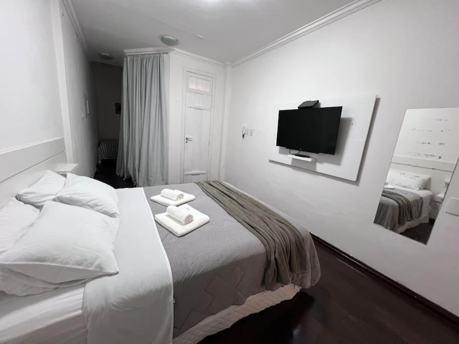 Estadia Das Gerais - Casa De Hospedes Adoravel Com Jacuzzi 欧鲁普雷图 外观 照片